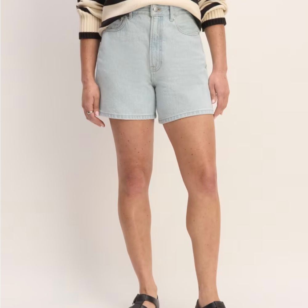 Everlane A-Line Denim Short in Spring Blue wash size 28